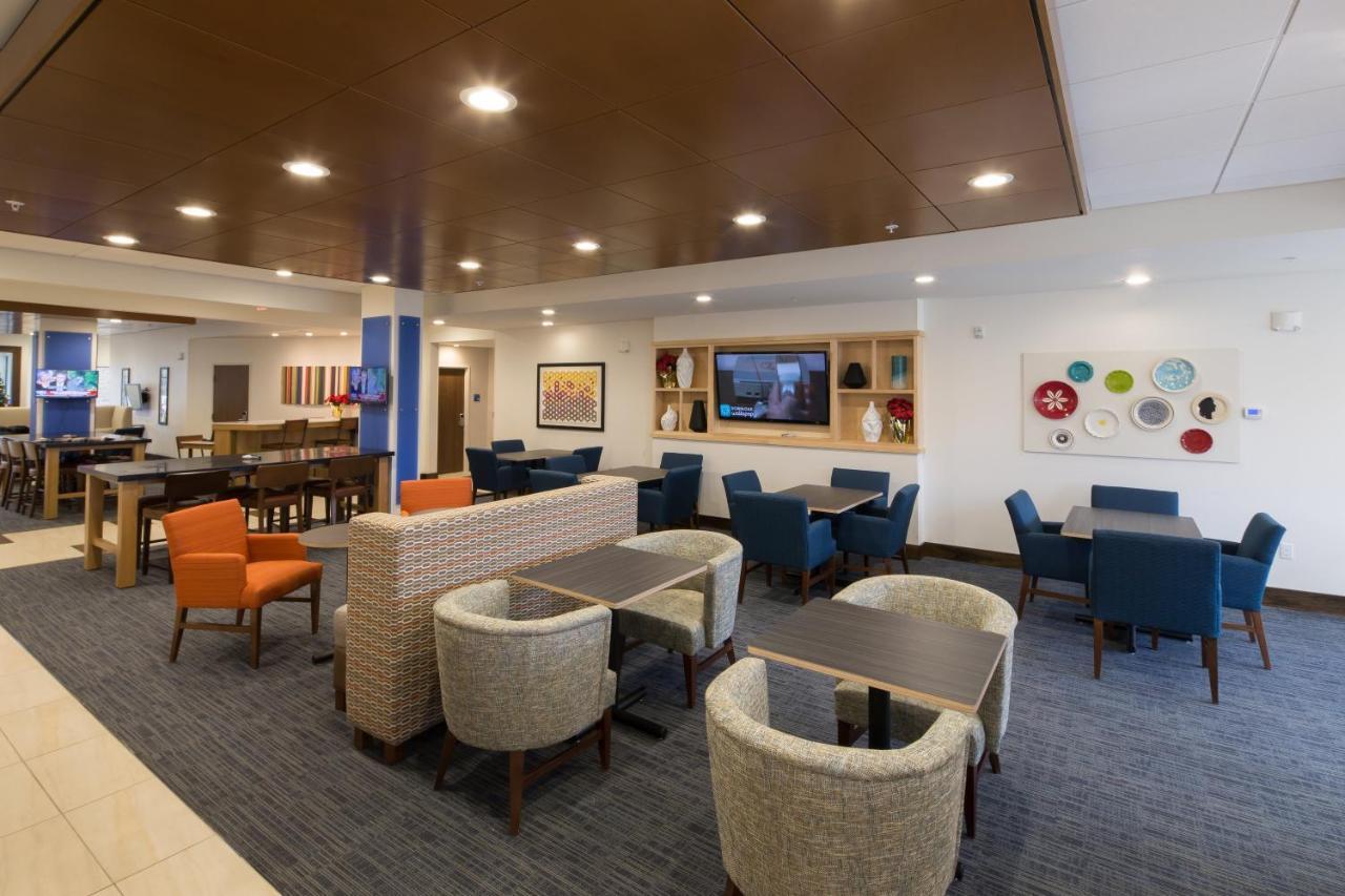 Holiday Inn Express Rochester Hills By Ihg Exterior photo
